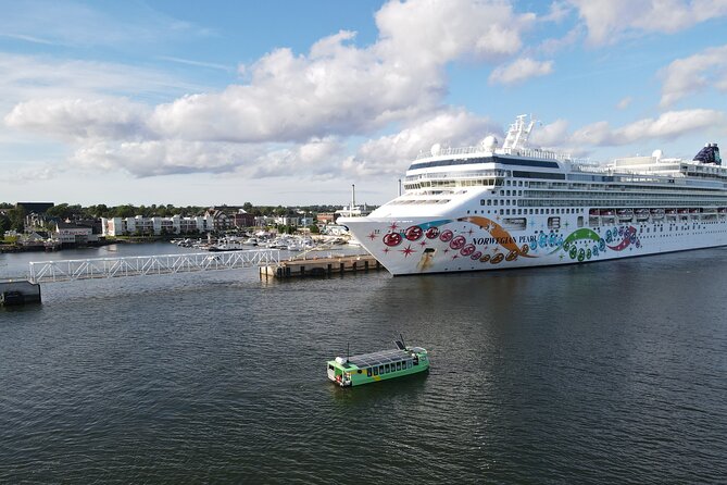 1.5hr Harbour Experience on North America's LARGEST solar boat! - Timing, group size, and the flow of a 1.5-hour cruise