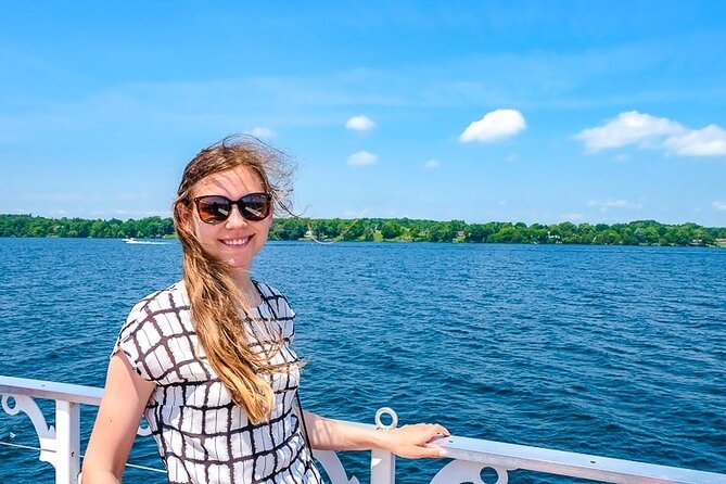 1-Hour 1000 Islands Cruise from Gananoque - How the Audio and Sonar-Style Storytelling Changes the Cruise
