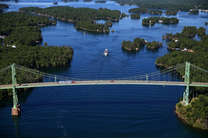 1-Hour 1000 Islands Cruise from Ivy Lea with views of Boldt Castle - What the boat experience feels like: decks, comfort, and pace