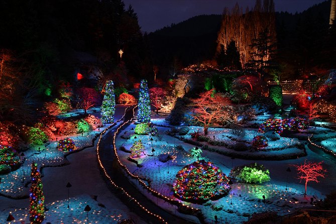 1 hour City Tour & Butchart Gardens: Christmas - Entry included! - Downtown pickup and the small-van timing that keeps you relaxed