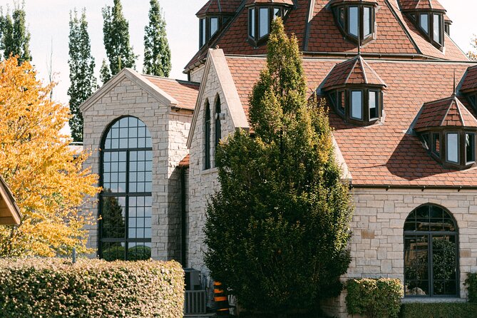 1 Hour Private Vineyard Dome Experience in Niagara-on-the-Lake - The 60-minute private tasting, and what you’ll likely pour