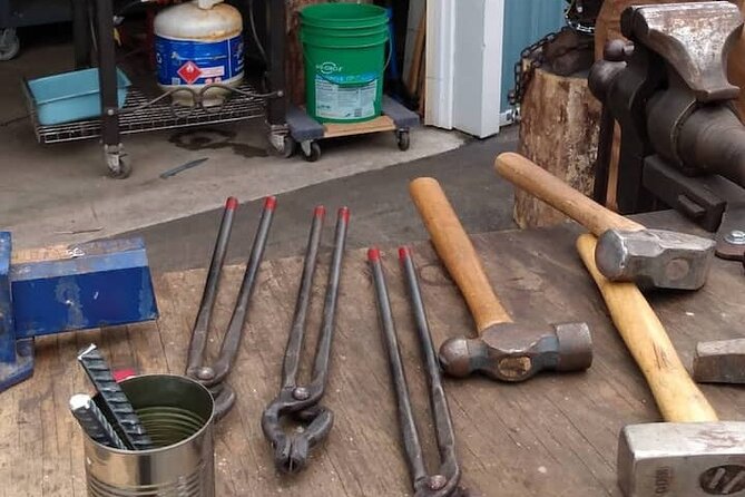 2 Hour Blacksmithing Experience in Niagara (Craft Class/Activity) - Safety Gear, Tools, and How the Session Stays Manageable