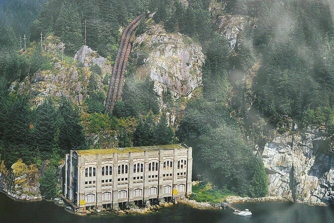2 Hour Chartered Boat Tour from Deep Cove North Vancouver - The 12 km journey up Indian Arm: the part you will remember