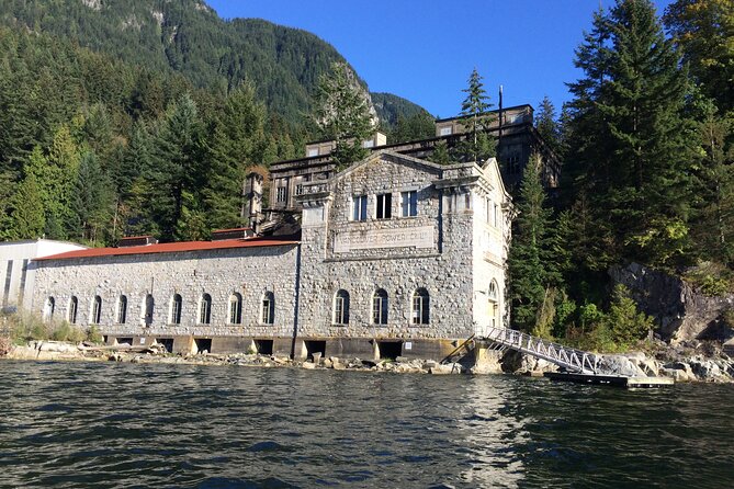 2 Hour Chartered Boat Tour from Deep Cove North Vancouver - Price and value: $355.43 per group for up to 6
