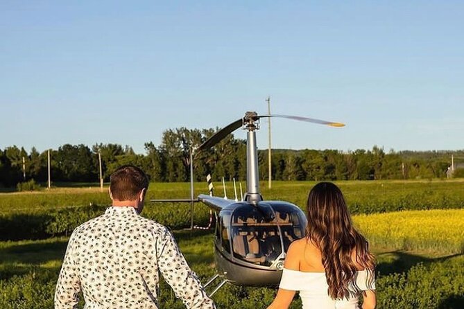 20 Minute Scenic Helicopter Private Tour - Route stop one: historic town views and blue water
