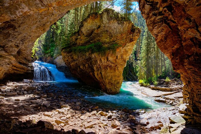 2025 Winner-Lake Louise Moraine Lake Johnston Canyon Banff Town - Lake Louise: Chateau Views and Glacier Backdrops