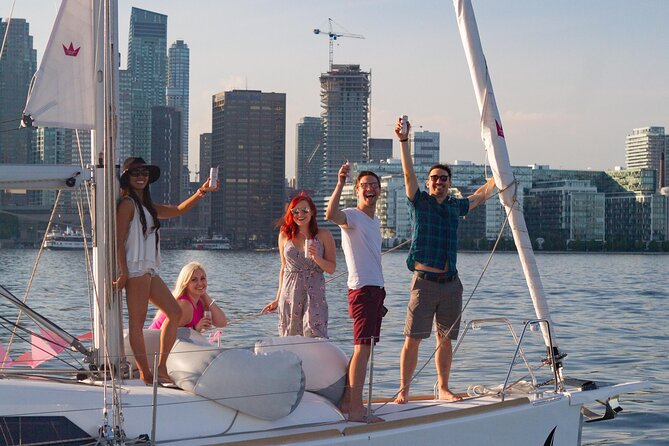 2hr Shared Sailing Experience in Toronto - A 2-Hour Taste of Sailing on Lake Ontario
