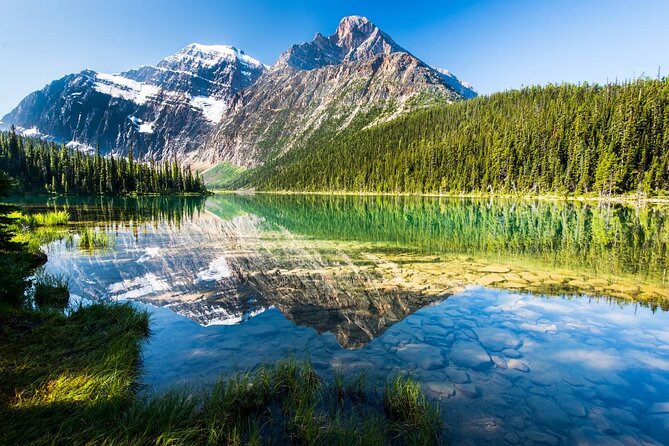 3-Day Columbia Icefield & Jasper Tour from Calgary,airport pickup - The road’s last highlight: Saskatchewan River Crossing and your return
