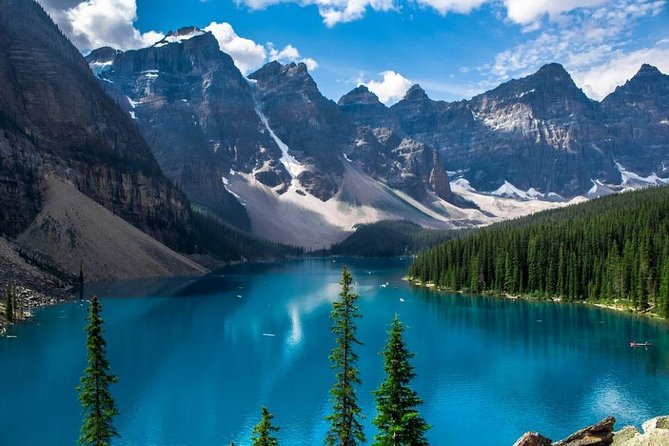 3-Day Glacial Tour package, Columbia Icefield, Jasper, LakeLouise - Accommodation nights in comfortable lodges: what that means for your downtime