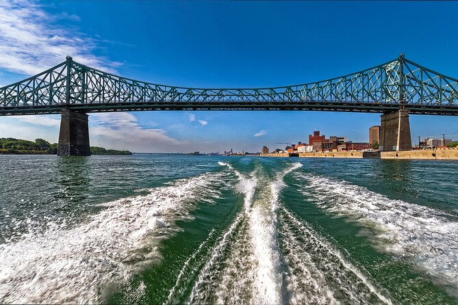 3h Boat Safari - Montreal’s Nature and Iconic Attractions Tour - Stop 2, Saint Helen’s Island: skyline views and landmark sightseeing in 45 minutes
