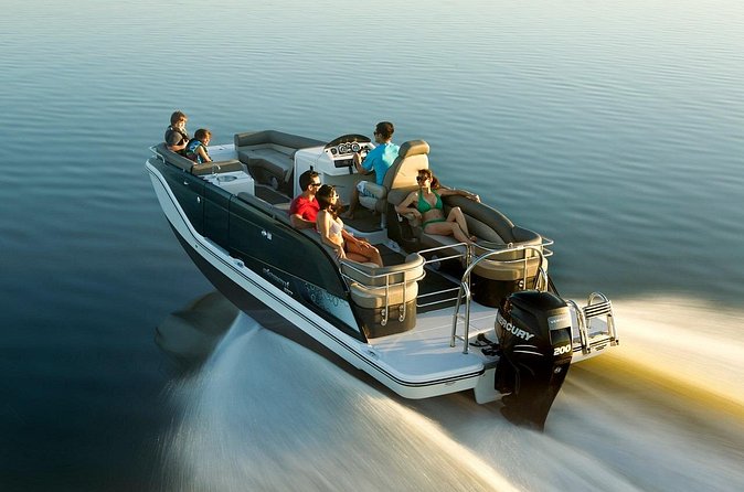 3h Boat Safari - Montreal’s Nature and Iconic Attractions Tour - On board comfort: small group size, restrooms, and what to bring