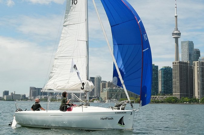 3hr Shared Sailing Adventure - The Toronto Islands lagoons and the sights of Sugar Beach and Gibraltar Point