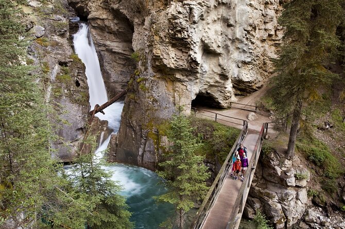 4-Day Rockies Discovery Tour Package, Banff, Jasper, and Yoho - Day 2 on the Icefields Parkway: Glacier Country Without Needing a Car
