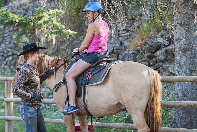 4 Hour Sulphur Mountain Horseback Ride - Getting mounted: instruction, helmets, and the guide role