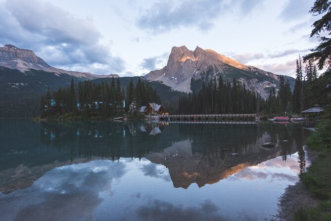 5-Day Banff Self-Guided package with Moraine & Lake Louise Tour - Lake Louise: your longest stop and the trail option
