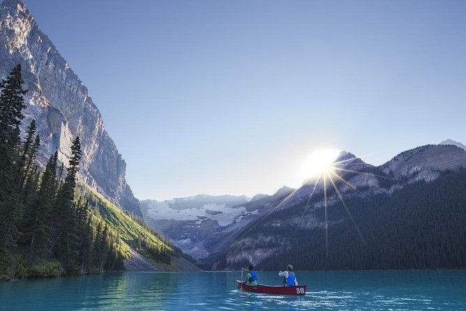 5 Day Rockies Mountains and Glaciers Tour, Icefield Parkway Hotel - Day 4 Jasper day that builds from the ice-adventure base to Spirit Island and Maligne Lake