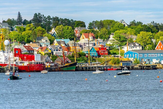 5 Hours Peggys Cove,Mahone Bay, Lunenburg Tour - Key things to know before you go