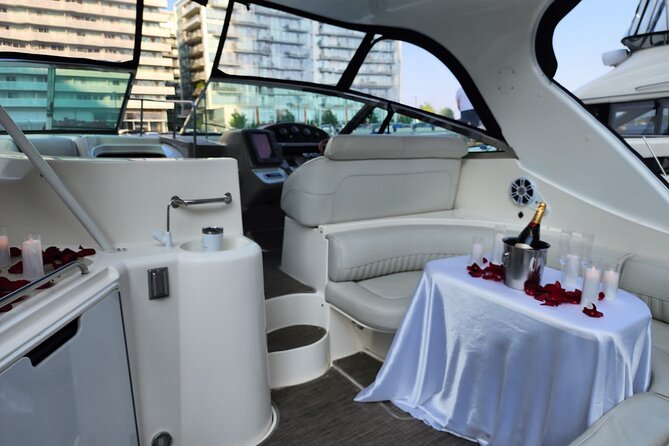 60-Minute Toronto Luxury Yacht Sightseeing Prosecco Cruise! - Key highlights worth booking