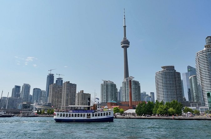 60-Minute Toronto Sightseeing Harbour Tour - CN Tower and the downtown stadium belt: the skyline sweep