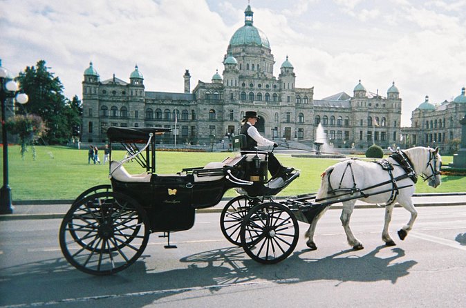 75-Minute The Royal Tour - The museum and church stops that explain the city’s backstory