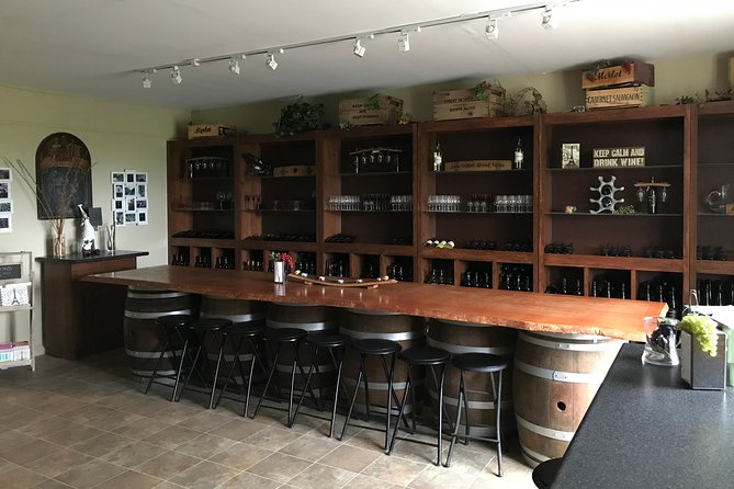 Afternoon Wine, Beer and Charcuterie Tour in Niagara-on-the-Lake - Stop 2: Pillitteri Estates Winery, family tradition and multiple pours