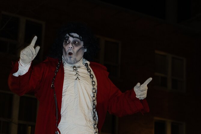 Animated Crime Walking Tour in Old Quebec - Practical logistics that make or break the experience