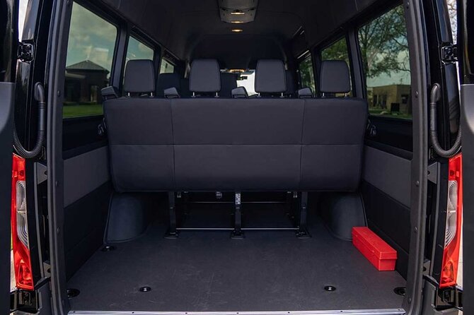 Arrival Private Transfer Vancouver YVR or Cruise Port to Vancouver by Minibus - Where You’re Picked Up (YVR International, YVR Domestic, and Cruises)