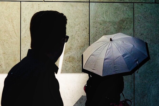 Art of Street Photography Guided Walk - Downtown Vancouver street scenes, coached the right way