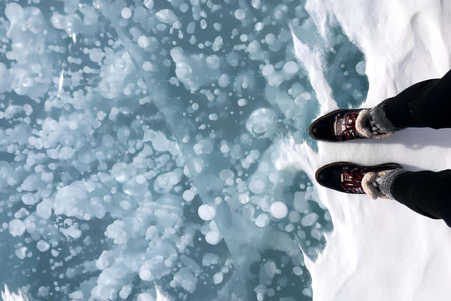 Athabasca Falls/Abraham,Sunwapta Falls, Icefield, Peyto Lake - Abraham Lake in winter for the Ice Bubbles phenomenon