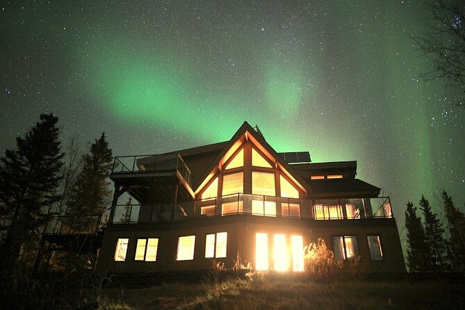 Aurora Chasing + Aurora Lodge - Entering The Aurora Zone With A Lodge-First Plan