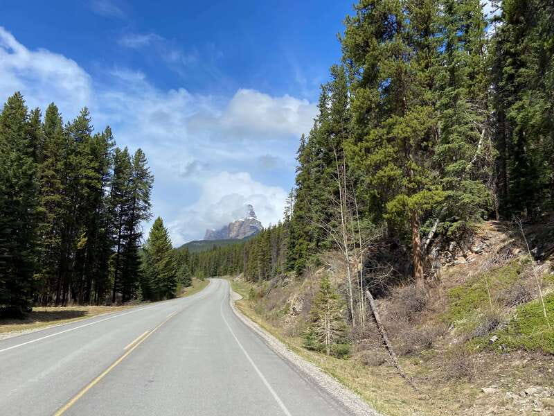 Banff: 4-Hour E-Bike and Walking Tour in Johnston Canyon - Bow Valley Parkway shoulders riding, and how to stay comfortable