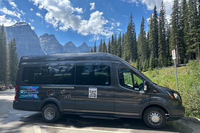 Banff/Canmore Shuttle to Moraine Lake and Lake Louise(1.5h each) - How much guidance you get, and how to handle the English commentary variable