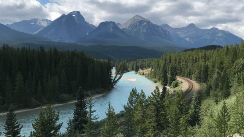 Banff/Canmore: Sunrise at Moraine Lake w/ Lake Louise Option - Two hours at Moraine Lake: what to do with all that light