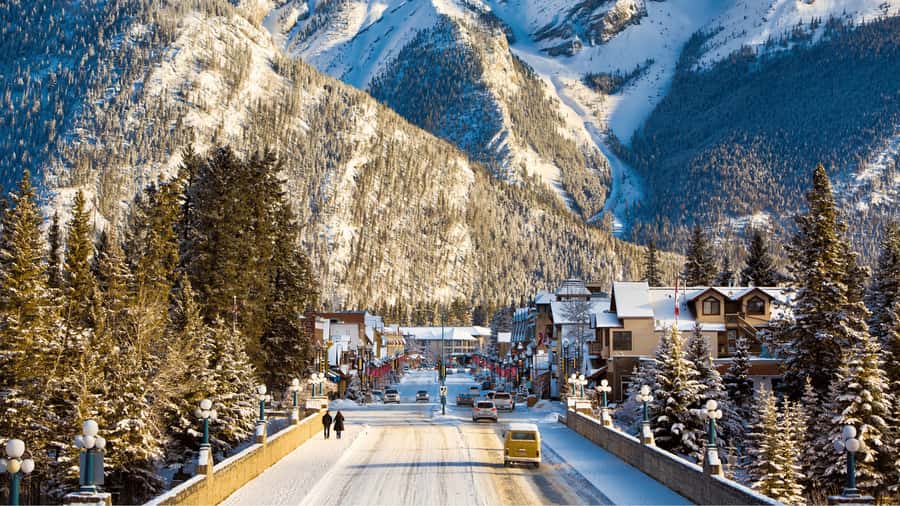 Banff: Gondola Ticket and Johnston Canyon Hiking Tour - Surprise Corner and Fairmont Banff Springs, the famous view break