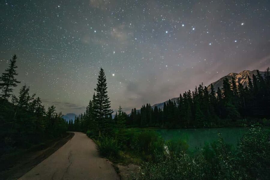 Banff: Guided Sunset and Stargazing Tour - Northern Lights and Shooting Stars: How to Set Expectations
