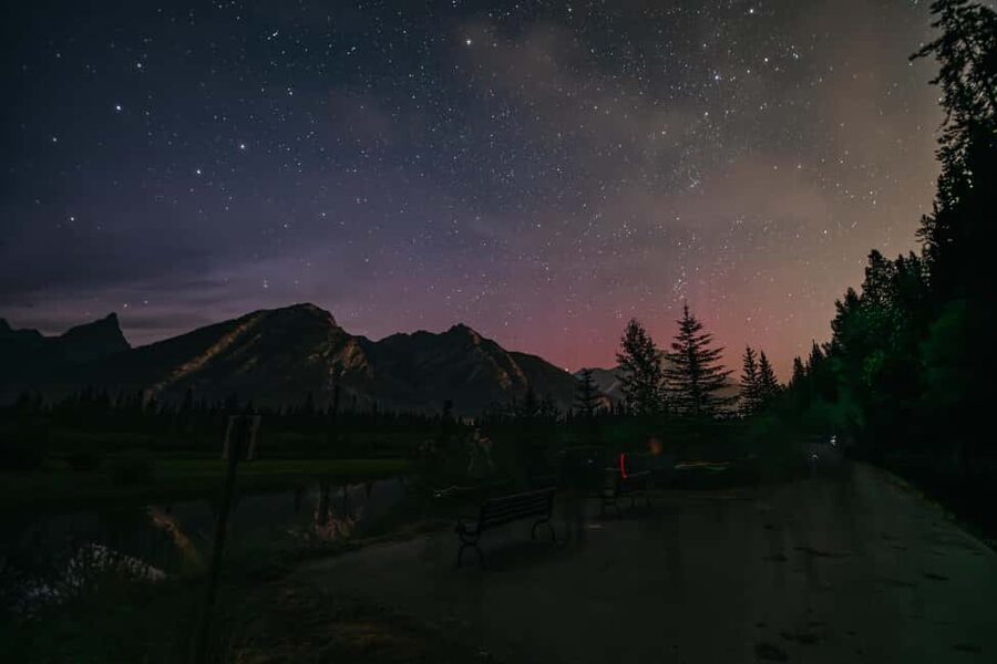 Banff: Guided Sunset and Stargazing Tour - Getting There and Finding the Group at Cave and Basin