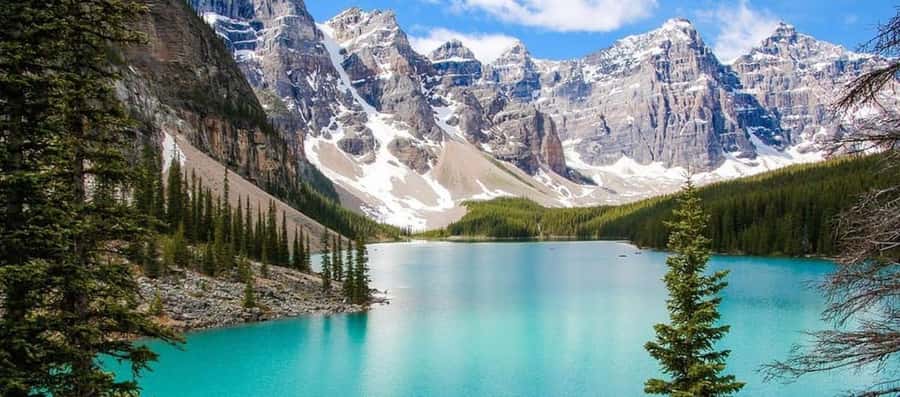 Banff: Lake Louise, Moraine, Emerald & Johnston Canyon Tour - Lake Louise glacier-fed magic, plus why the drive time matters