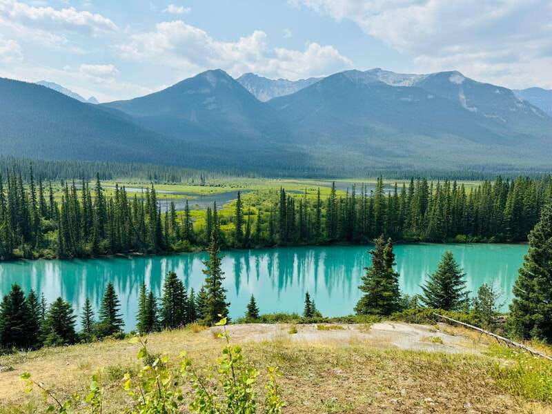 Banff: Lake Louise, Moraine, Emerald Lake & Johnston Canyon - Key highlights before you go