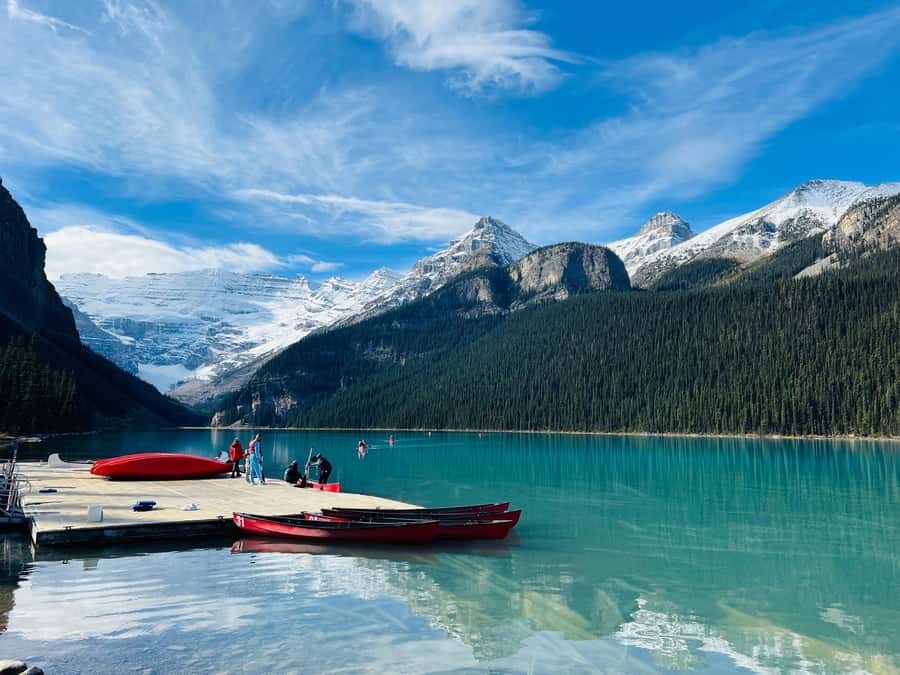 Banff: Lake Louise & Moraine Lake Half Day Tour - What to Bring, What Not to Bring, and How to Dress for Reality