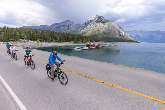 Banff Mountain Lakeside - E-bike Tour - Cascade Ponds: A Calm Pause on the Way to the Big Sights