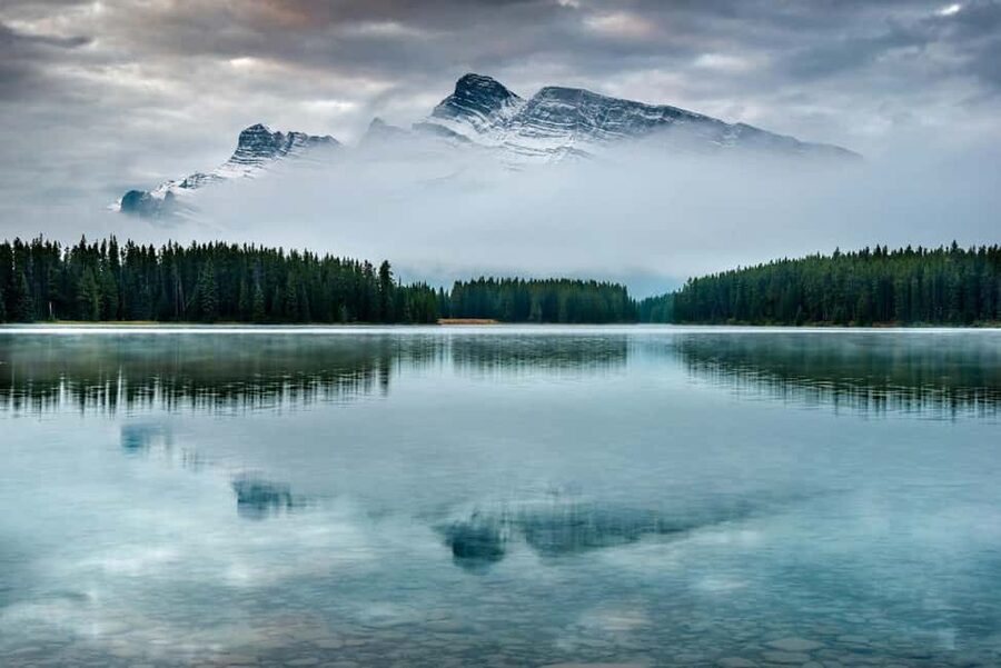 Banff National Park: Canyons, Lakes & Local Favourites - How This One-Day Tour Actually Runs: Small Group Timing, Vehicle, and Pace