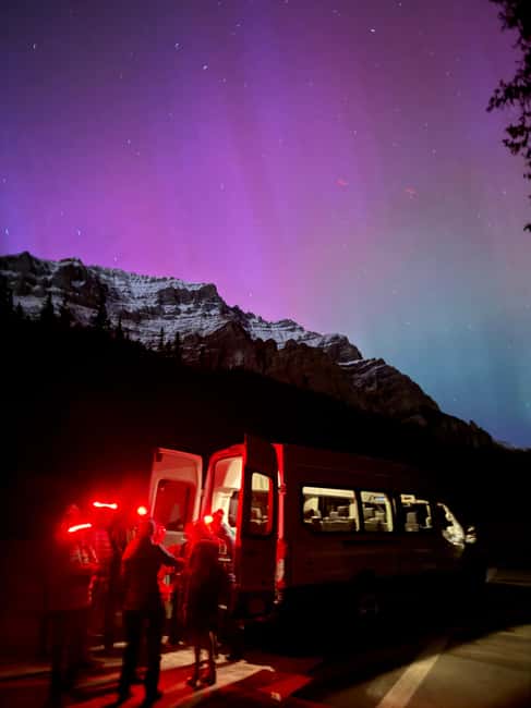 Banff OR Moraine Lake: Night Tour with possible Stargazing - Aurora Borealis Chasing: Fun Odds, Clear Expectations
