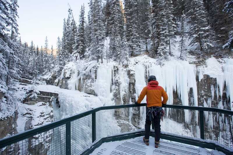 Banff: Premium Johnston Canyon Frozen Falls Guided Adventure - Upper Falls: the optional second hike and the hot drink choice
