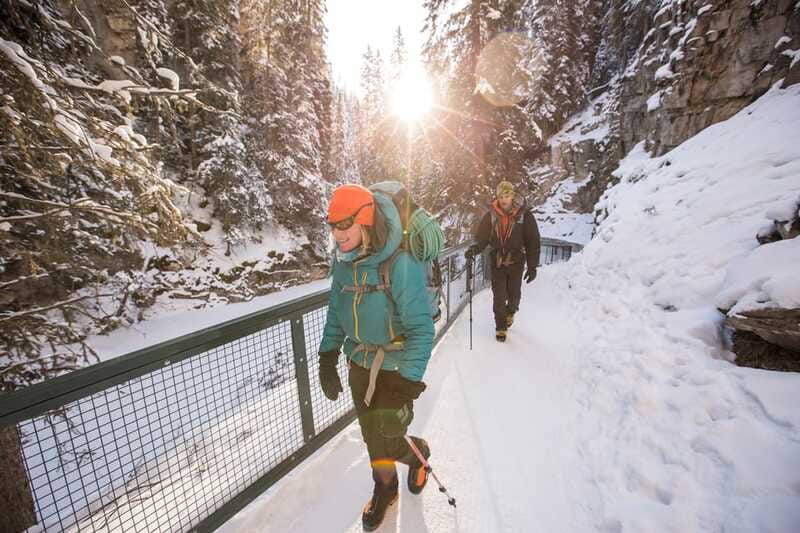 Banff: Premium Johnston Canyon Frozen Falls Guided Adventure - Tips to get the best photos in frozen conditions