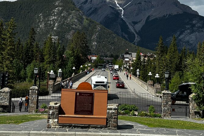 Banff Top Lakes and Banff Town Day Trip From Calgary - Johnston Canyon Optional: Catwalk Waterfalls and the Ink Pots Add-On