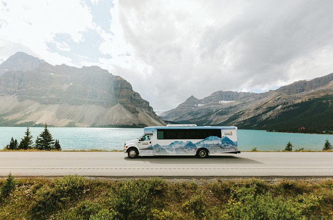 Banff Tour with Gondola & Lake Cruise - roundtrip from Calgary - Lake Minnewanka Cruise: A Calm Contrast to the Mountain Tops