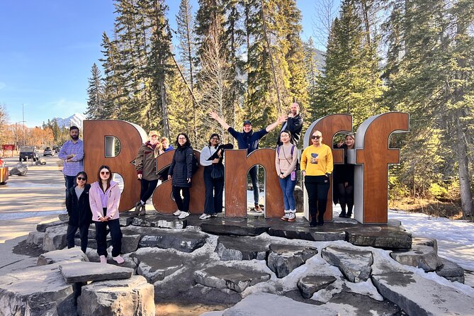 Banff Town, Lake Louise, Moraine, Emerald & Canyon Day Trip - Lake Louise: Icon Views, Seasonal Activities, and Real Time