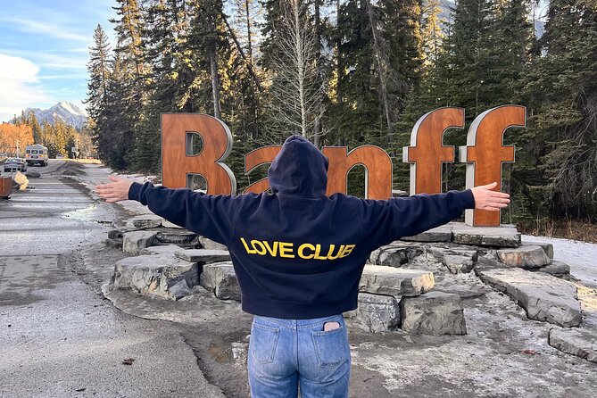 Banff Town ,Lake Louise, Moraine , Emerald & Johnston Canyon Tour - Moraine Lake and the Ten Peaks: Seasonal Access You Should Plan Around
