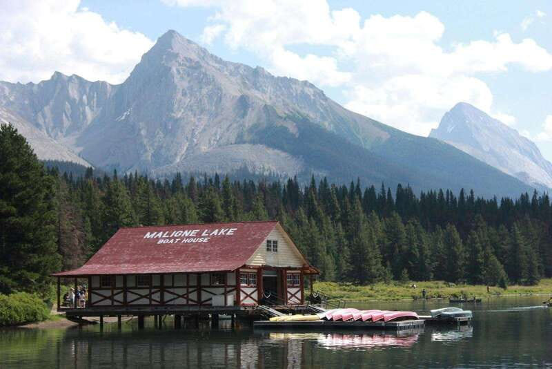 Banff, Yoho, and Jasper 2 Day Private Tour - The Icefields Parkway Experience: Columbia Icefield Area and Photo Stops