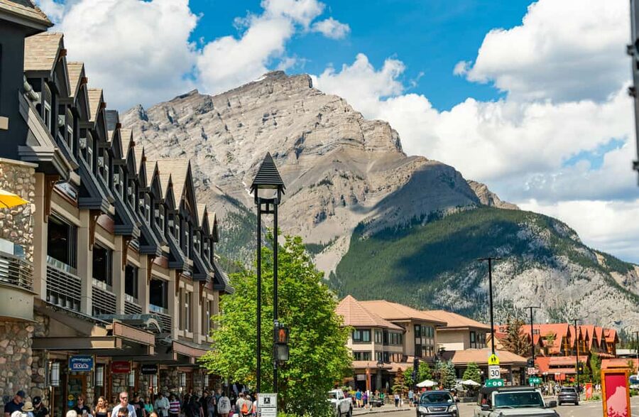 Banff, Yoho, and Jasper 2 Day Private Tour - Jasper Town Time: Explore on Your Terms